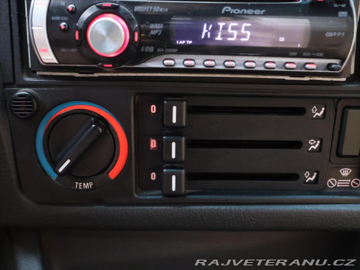 BMW 3 2,5 i 125kW Kůže 1986