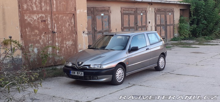 Alfa Romeo 145 145 1.7 16V Boxer 1995