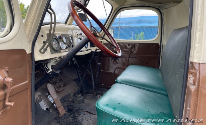 ZIL 157 1800