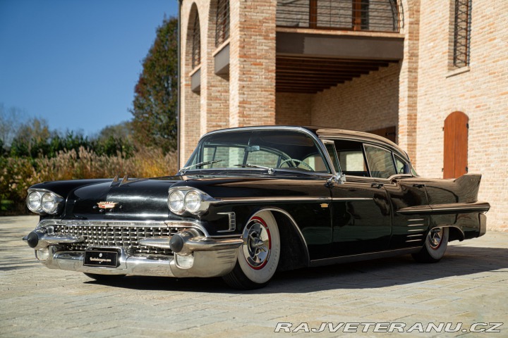 Cadillac Series 62 SPECIAL SERIES 62 FLEETWOOD SEDAN 1958