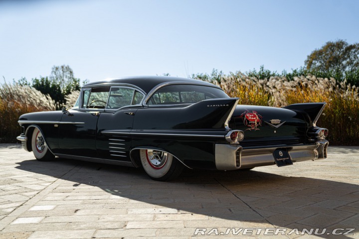 Cadillac Series 62 SPECIAL SERIES 62 FLEETWOOD SEDAN 1958