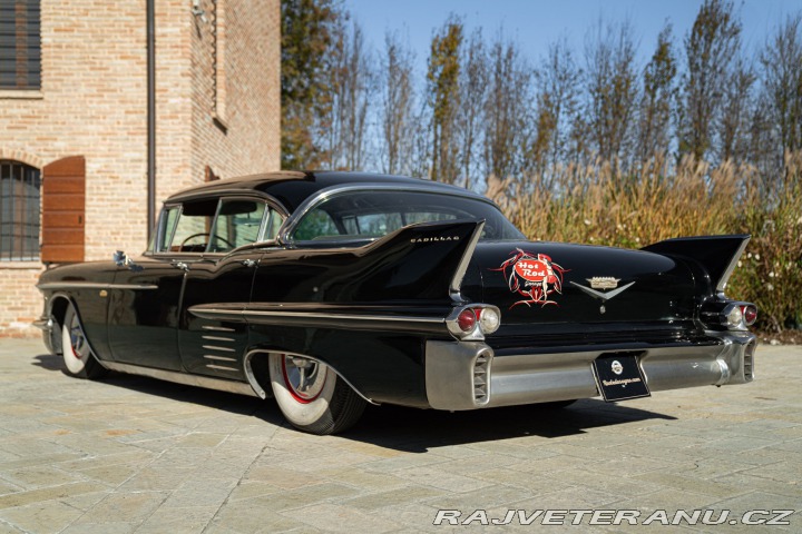 Cadillac Series 62 SPECIAL SERIES 62 FLEETWOOD SEDAN 1958