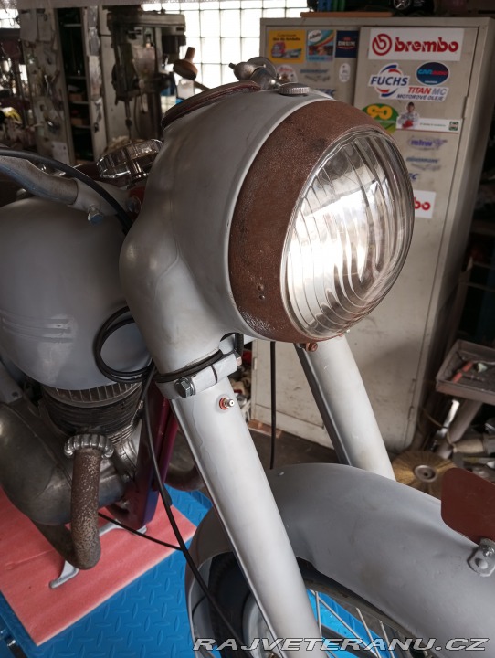Jawa 250 Pérák 1952