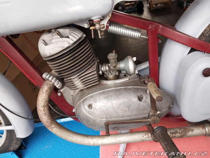 Jawa 250 Pérák 1952