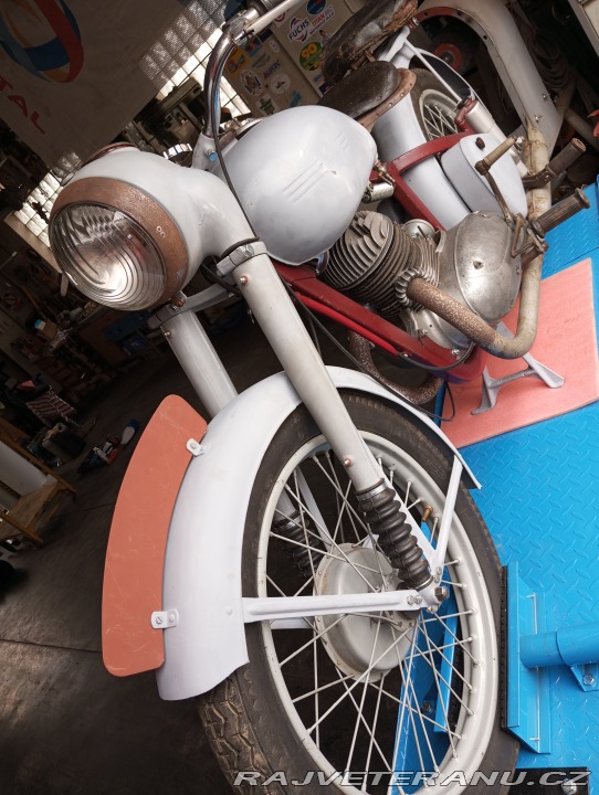Jawa 250 Pérák 1952