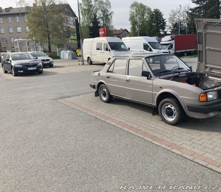 Škoda 120 120L 1987