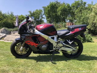 Honda CBR 900RR, SC28