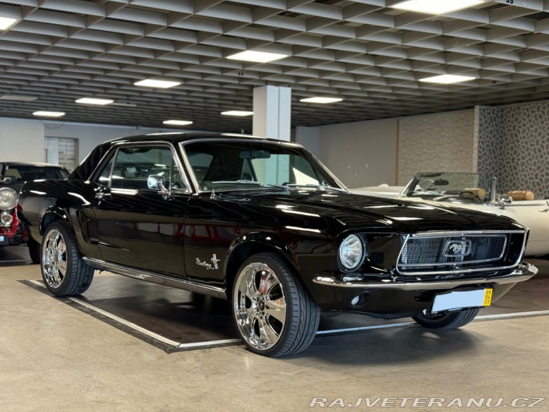 Ford Mustang Coupe