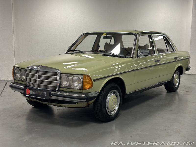 Mercedes-Benz 200 