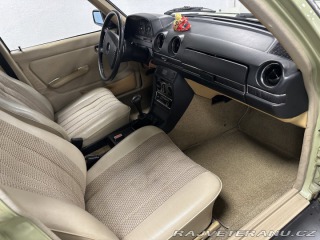 Mercedes-Benz 200 1978