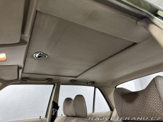 Mercedes-Benz 200 1978