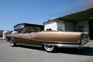 Buick Electra 225 Custom Convertible