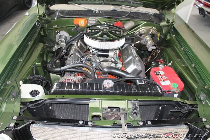 Dodge Challenger R/T SE 383 V8, manuál 1970