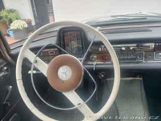 Mercedes-Benz 220 1964