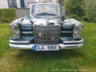 Mercedes-Benz 220 1964
