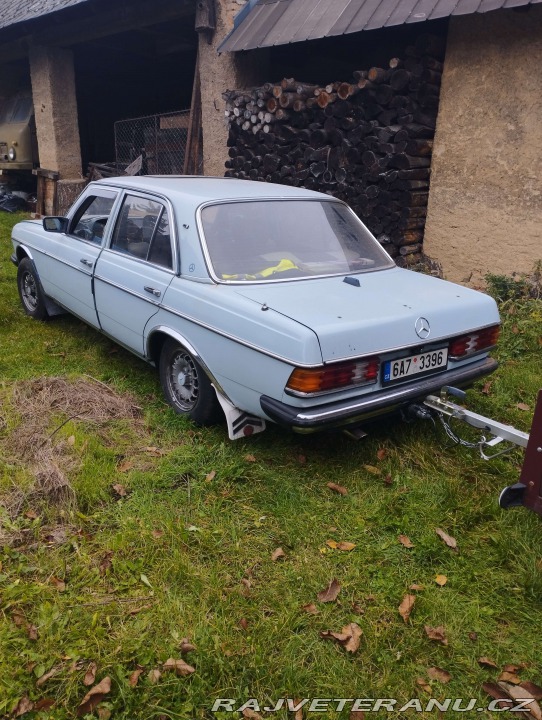 Mercedes-Benz 240 w123d 1976