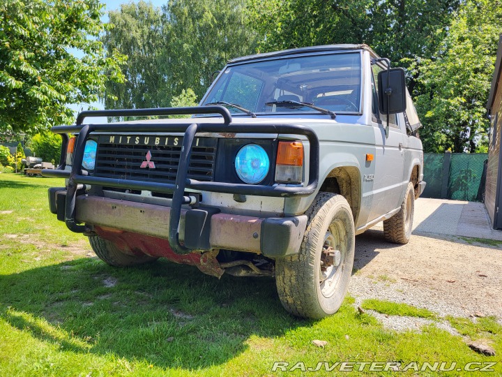 Mitsubishi Pajero 1 1988