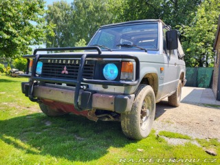 Mitsubishi Pajero 1 1988