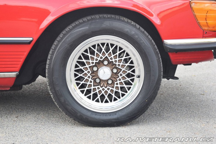 Mercedes-Benz 500 500SL 107 1985