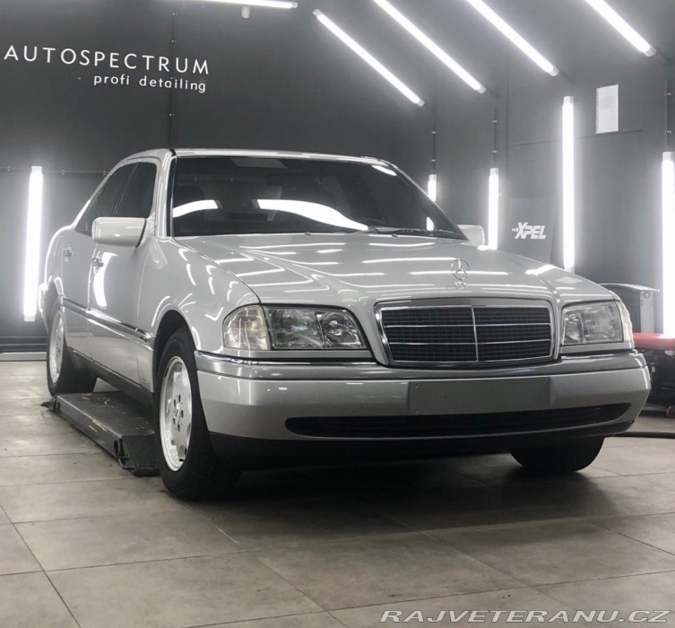 Mercedes-Benz C C200