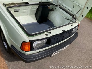 Škoda 105 L 1984