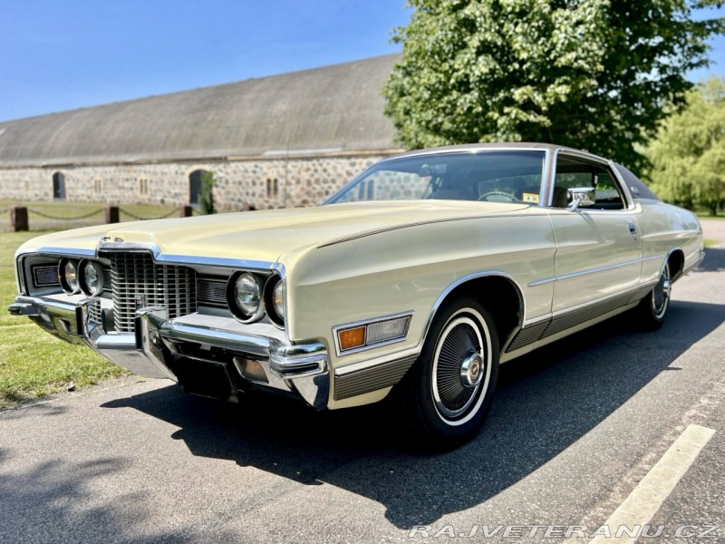 Ford LTD 