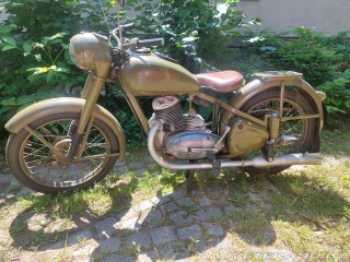 Jawa 250 Pérák