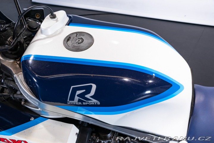 Suzuki GSX GSXR 1100 1986