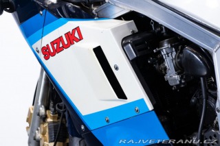 Suzuki GSX GSXR 1100 1986