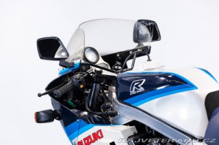 Suzuki GSX GSXR 1100 1986