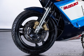 Suzuki GSX GSXR 1100 1986