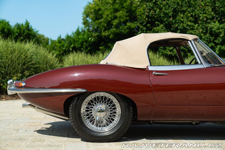 Jaguar E-Type ROADSTER 1964