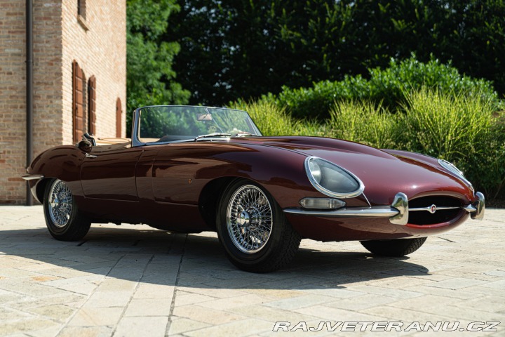 Jaguar E-Type ROADSTER 1964