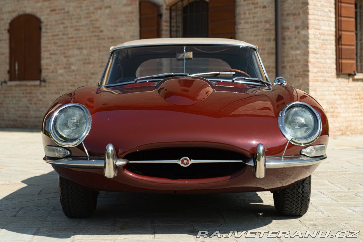 Jaguar E-Type ROADSTER 1964