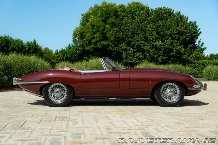 Jaguar E-Type ROADSTER 1964