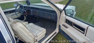 Cadillac DeVille 1987