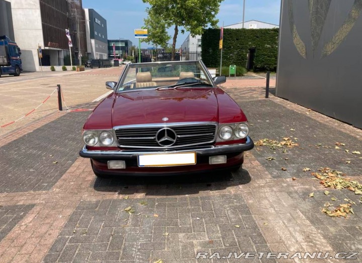 Mercedes-Benz 560 SL 1988