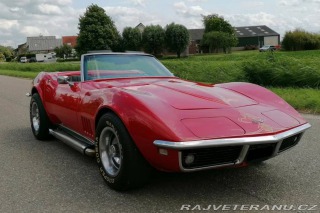 Chevrolet Corvette Stingray Convertible 327 V8