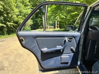 Mercedes-Benz 280 W123 LUX 1980