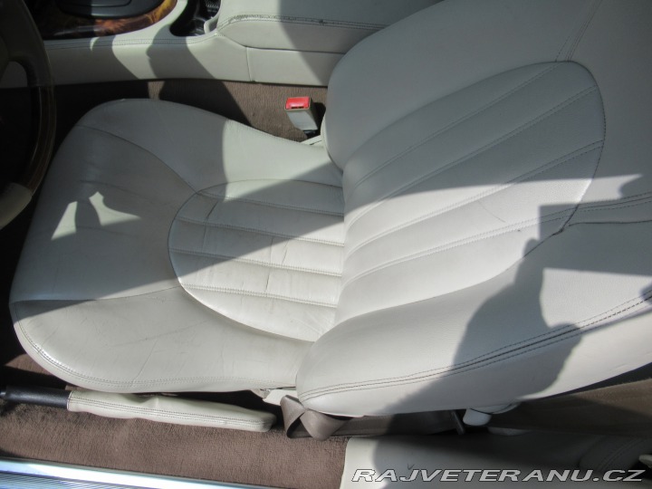 Jaguar XK8 Servisní knížka 1998