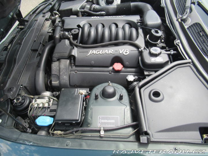 Jaguar XK8 Servisní knížka 1998
