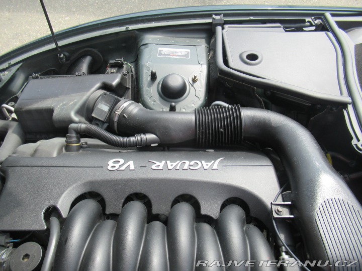 Jaguar XK8 Servisní knížka 1998