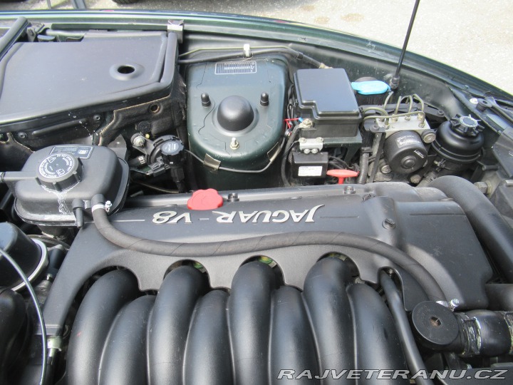 Jaguar XK8 Servisní knížka 1998