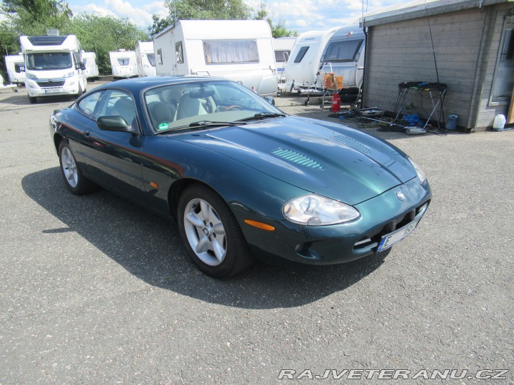 Jaguar XK8 Servisní knížka 1998