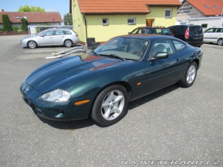 Jaguar XK8 Servisní knížka 1998