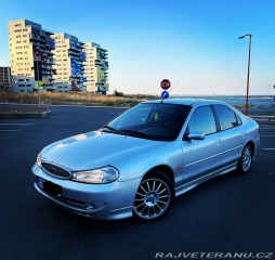 Ford Mondeo ST200