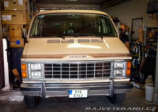 Dodge RAM B 350 1984