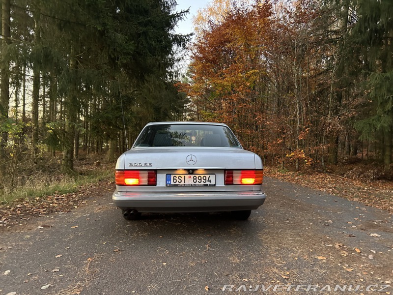Mercedes-Benz 300 W126