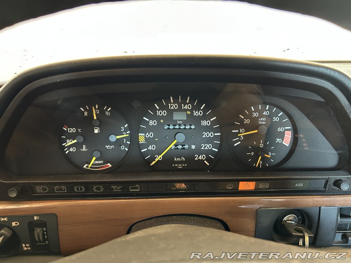 Mercedes-Benz 300 W126 1989