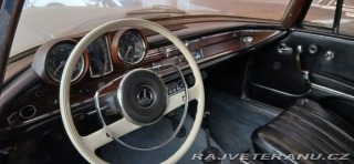 Mercedes-Benz 250 W111 1966
